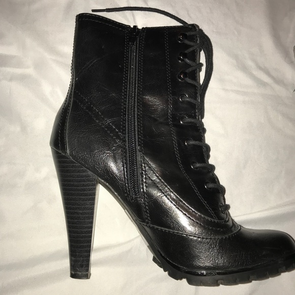 Express Booties - Picture 1 of 4